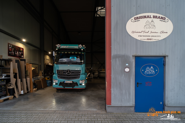 WULF Transporte powered by www.truck-pics WULF Transporte Attenhausen powered by www.westwoodtruckinterieur.de #truckpicsfamily