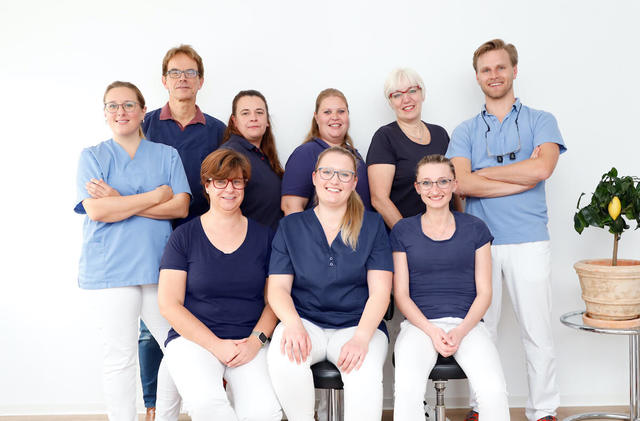 praxisteam-zahnahrtpraxis-hey Zahnarztpraxis Dr. Sophia Hey und Karl Ludwig Hey GbR