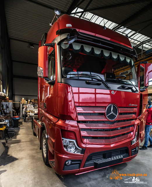 Alexander JÃ¶ster, Schermbeck powered by www Alexander JÃ¶ster, Schermbeck, Actros, Gigaspace, Mercedes Benz trucks powered by www.truck-pics.eu