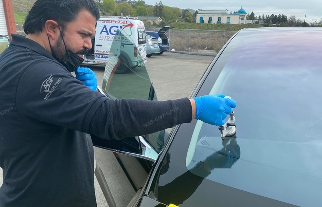 Auto glass repair in Castro Valley Picture Box