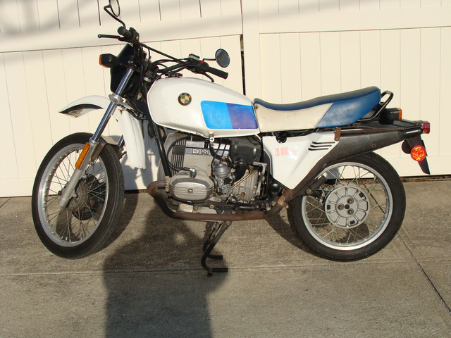DSC02406 #6362095 1981 BMW R80 G/S, White. Complete, Serviced, Running. Bad Speedometer Assembly, we may be able to fix.
