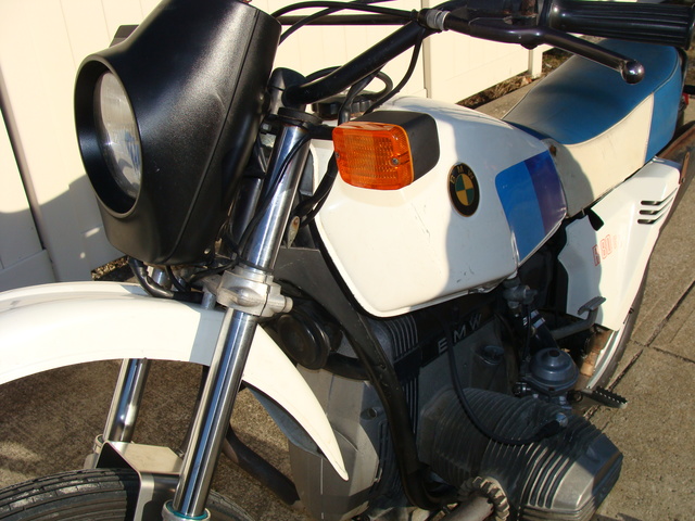 DSC02409 #6362095 1981 BMW R80 G/S, White. Complete, Serviced, Running. Bad Speedometer Assembly, we may be able to fix.