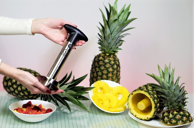 4 Pineapple corer