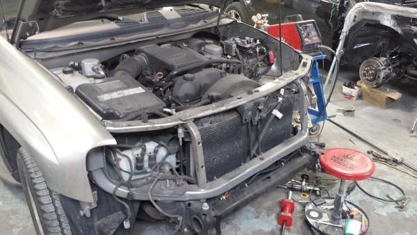 Choosing The Best Auto Body Repair Shop In Denver Picture Box