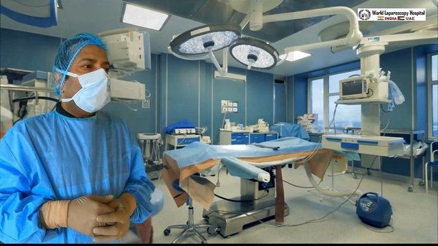 Dr R K Mishra - Laparoscopic Surgeon 4 Picture Box