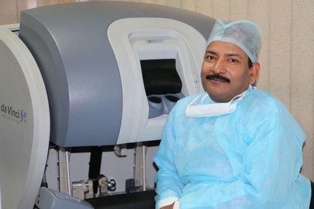 Dr R K Mishra - Laparoscopic Surgeon 19 Picture Box