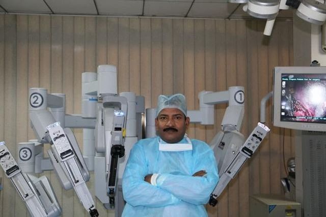 Dr R K Mishra - Laparoscopic Surgeon 68 Picture Box