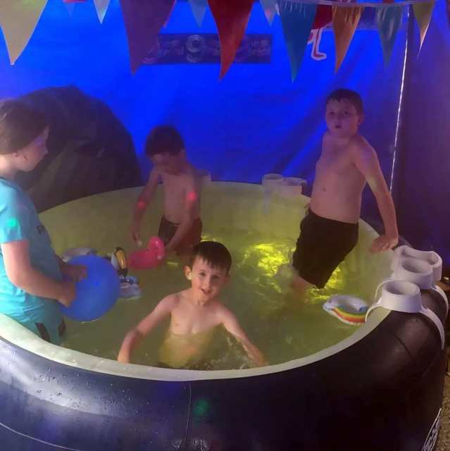 Hot Tub Hire Picture Box