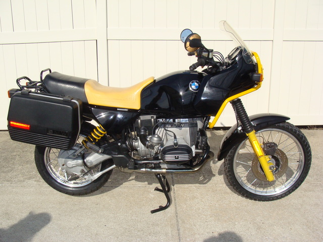 DSC03351 SOLD 3.22.....#0230310 1991 BMW R100GS, BLACK & YELLOW 39,000 MI.