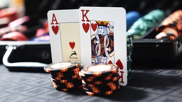 sach-day-baccarat Giới thiệu 5 kiểu chơi Poker Baccarat khác