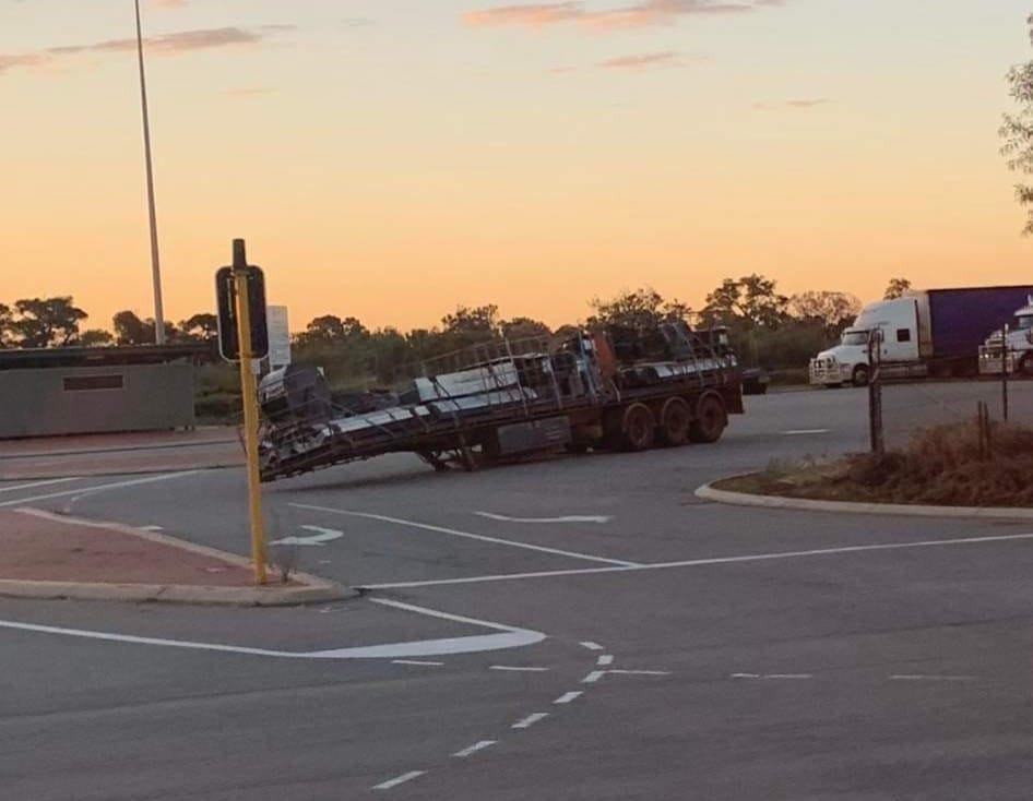 279601832 339669561589053 4290853274422669821 n - 