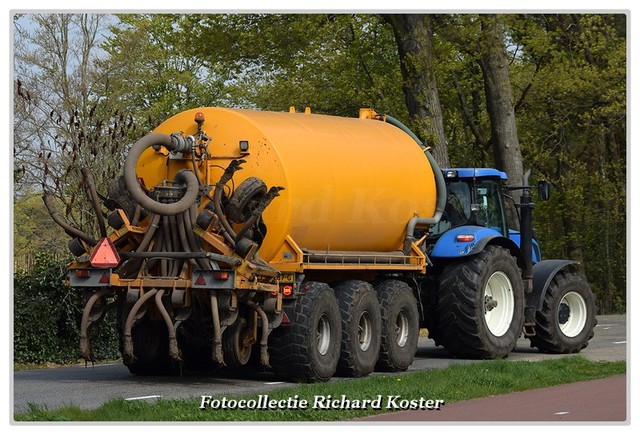 Bosch New Holland T.7070 (1)-BorderMaker Richard