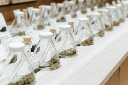 E10-Budbar Burb Cannabis (DELIVERY ONLY) Call Now or Shop Online