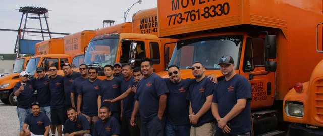 wolleyMovers-team-1 Wolley Movers Chicago