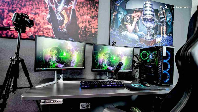 Best Desk For Streaming Feature Image Streaming Gears
