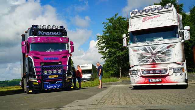 DSC04129 TRUCK MEETS AIRFIELD 2022 in ErndtebrÃ¼ck Schameder "Save the Date!" powered by www.truck-pics.eu & www.lkw-fahrer-gesucht.com