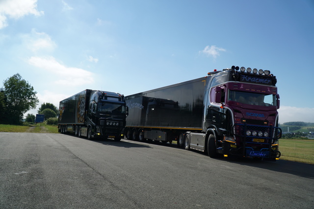 DSC05927 TRUCK MEETS AIRFIELD 2022 in ErndtebrÃ¼ck Schameder "Save the Date!" powered by www.truck-pics.eu & www.lkw-fahrer-gesucht.com