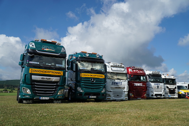 DSC05994 TRUCK MEETS AIRFIELD 2022 in ErndtebrÃ¼ck Schameder "Save the Date!" powered by www.truck-pics.eu & www.lkw-fahrer-gesucht.com