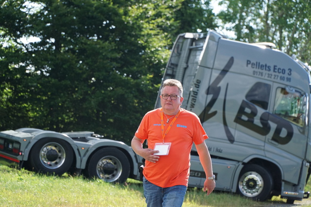 DSC06005 TRUCK MEETS AIRFIELD 2022 in ErndtebrÃ¼ck Schameder "Save the Date!" powered by www.truck-pics.eu & www.lkw-fahrer-gesucht.com