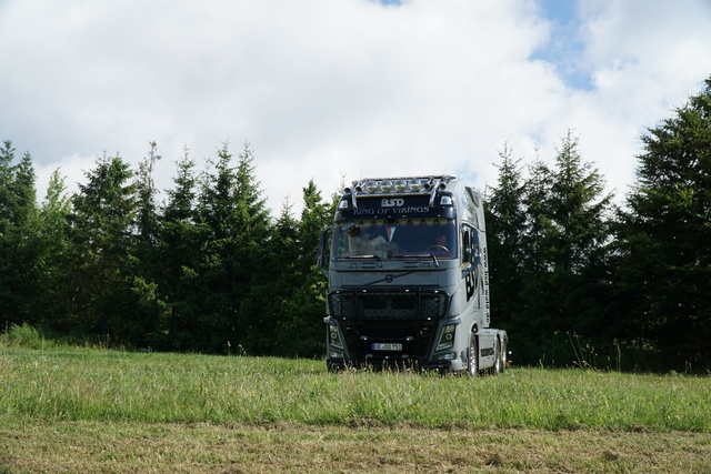 DSC06059 TRUCK MEETS AIRFIELD 2022 in ErndtebrÃ¼ck Schameder "Save the Date!" powered by www.truck-pics.eu & www.lkw-fahrer-gesucht.com