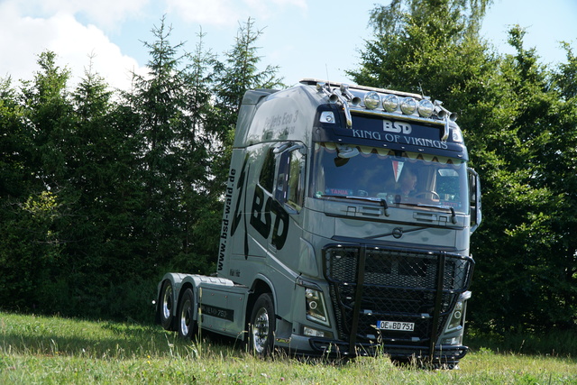 DSC06063 TRUCK MEETS AIRFIELD 2022 in ErndtebrÃ¼ck Schameder "Save the Date!" powered by www.truck-pics.eu & www.lkw-fahrer-gesucht.com