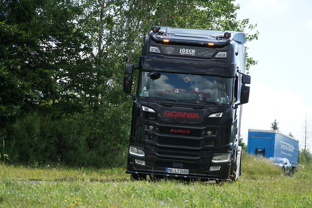 DSC06125 TRUCK MEETS AIRFIELD 2022 in ErndtebrÃ¼ck Schameder "Save the Date!" powered by www.truck-pics.eu & www.lkw-fahrer-gesucht.com