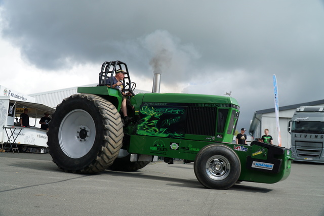 DSC06176 TRUCK MEETS AIRFIELD 2022 in ErndtebrÃ¼ck Schameder "Save the Date!" powered by www.truck-pics.eu & www.lkw-fahrer-gesucht.com