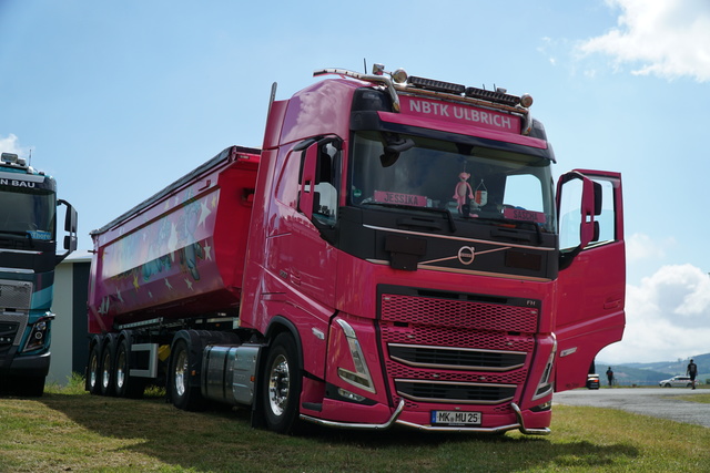 DSC06223 TRUCK MEETS AIRFIELD 2022 in ErndtebrÃ¼ck Schameder "Save the Date!" powered by www.truck-pics.eu & www.lkw-fahrer-gesucht.com