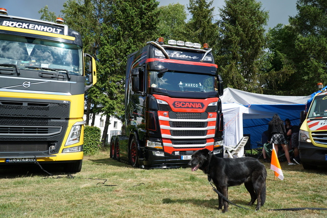 DSC06230 TRUCK MEETS AIRFIELD 2022 in ErndtebrÃ¼ck Schameder "Save the Date!" powered by www.truck-pics.eu & www.lkw-fahrer-gesucht.com