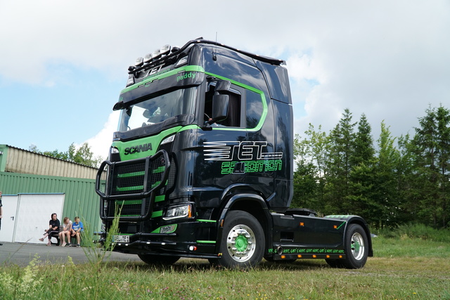 DSC06276 TRUCK MEETS AIRFIELD 2022 in ErndtebrÃ¼ck Schameder "Save the Date!" powered by www.truck-pics.eu & www.lkw-fahrer-gesucht.com