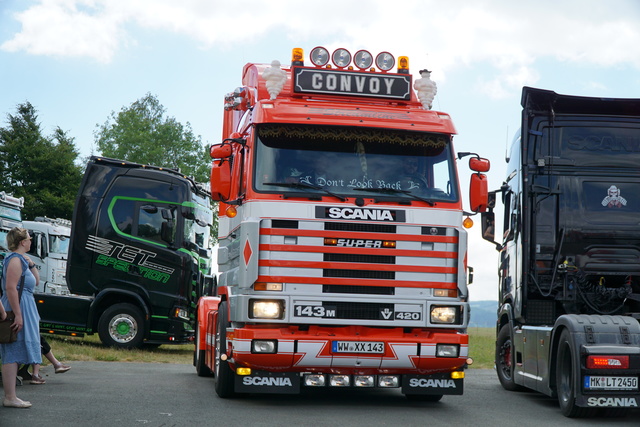 DSC06298 TRUCK MEETS AIRFIELD 2022 in ErndtebrÃ¼ck Schameder "Save the Date!" powered by www.truck-pics.eu & www.lkw-fahrer-gesucht.com