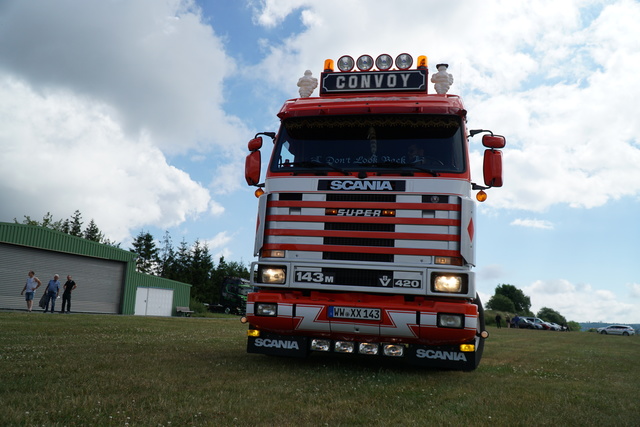 DSC06333 TRUCK MEETS AIRFIELD 2022 in ErndtebrÃ¼ck Schameder "Save the Date!" powered by www.truck-pics.eu & www.lkw-fahrer-gesucht.com