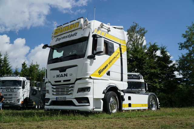 DSC06367 TRUCK MEETS AIRFIELD 2022 in ErndtebrÃ¼ck Schameder "Save the Date!" powered by www.truck-pics.eu & www.lkw-fahrer-gesucht.com