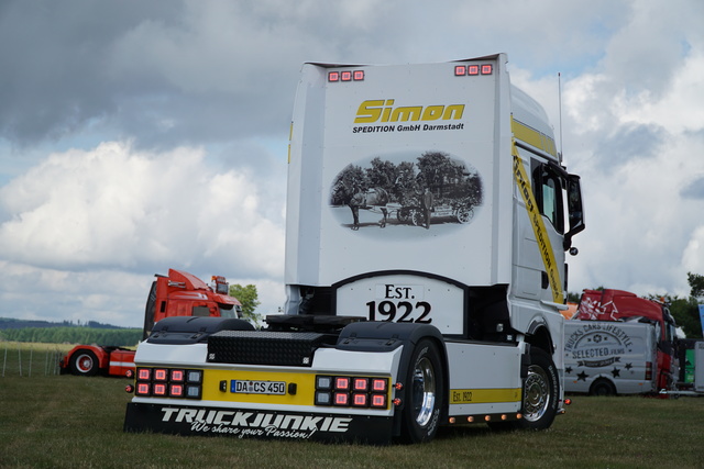 DSC06401 TRUCK MEETS AIRFIELD 2022 in ErndtebrÃ¼ck Schameder "Save the Date!" powered by www.truck-pics.eu & www.lkw-fahrer-gesucht.com