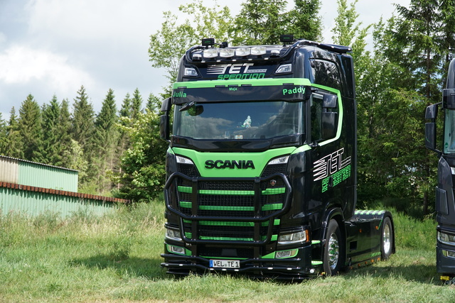 DSC06431 TRUCK MEETS AIRFIELD 2022 in ErndtebrÃ¼ck Schameder "Save the Date!" powered by www.truck-pics.eu & www.lkw-fahrer-gesucht.com