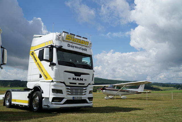 DSC06436 TRUCK MEETS AIRFIELD 2022 in ErndtebrÃ¼ck Schameder "Save the Date!" powered by www.truck-pics.eu & www.lkw-fahrer-gesucht.com