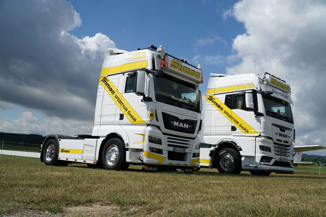 DSC06439 TRUCK MEETS AIRFIELD 2022 in ErndtebrÃ¼ck Schameder "Save the Date!" powered by www.truck-pics.eu & www.lkw-fahrer-gesucht.com