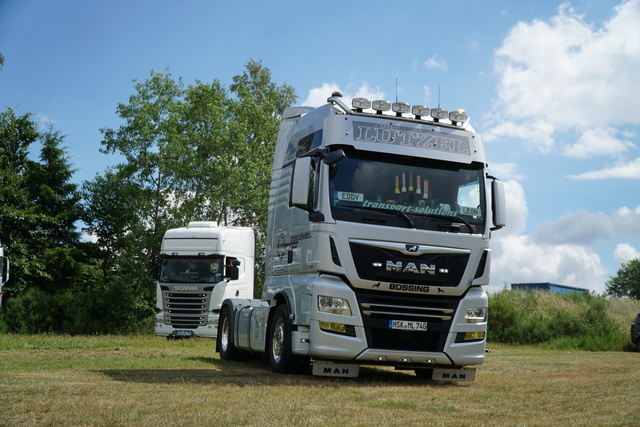 DSC06443 TRUCK MEETS AIRFIELD 2022 in ErndtebrÃ¼ck Schameder "Save the Date!" powered by www.truck-pics.eu & www.lkw-fahrer-gesucht.com