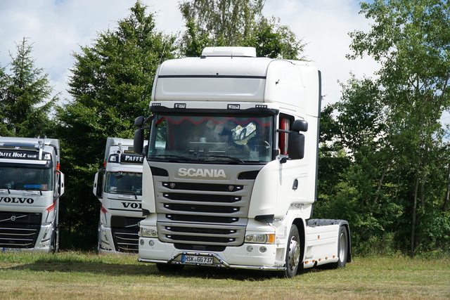 DSC06449 TRUCK MEETS AIRFIELD 2022 in ErndtebrÃ¼ck Schameder "Save the Date!" powered by www.truck-pics.eu & www.lkw-fahrer-gesucht.com