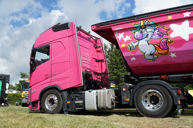 DSC06465 TRUCK MEETS AIRFIELD 2022 in ErndtebrÃ¼ck Schameder "Save the Date!" powered by www.truck-pics.eu & www.lkw-fahrer-gesucht.com