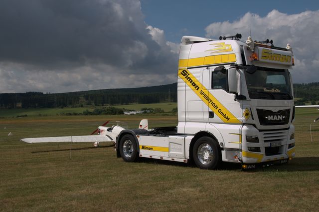  DSC5817 TRUCK MEETS AIRFIELD 2022 in ErndtebrÃ¼ck Schameder "Save the Date!" powered by www.truck-pics.eu & www.lkw-fahrer-gesucht.com