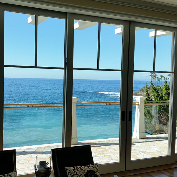 Residential-Window-Cleaning-in-Laguna-Beach-by-Blu Picture Box