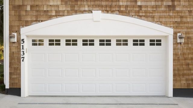 Garage Door 925 Metro Garage Door Repair LLC - Hurst