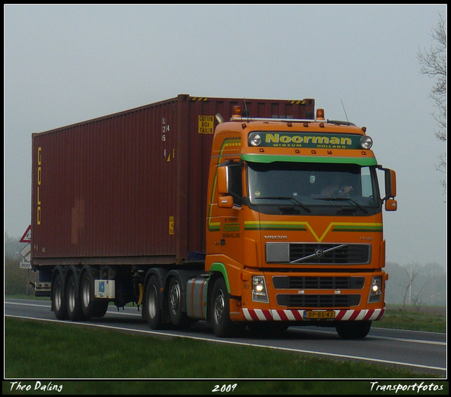 1306 2009-04-14-border  Volvo  2009