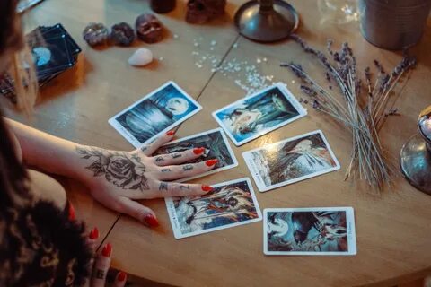 i (7) Tarot Card Reading Brantford