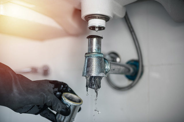 Everything-You-Need-to-Know-about-Clogged-Drains-  Plumbologist Plumbing Contracting