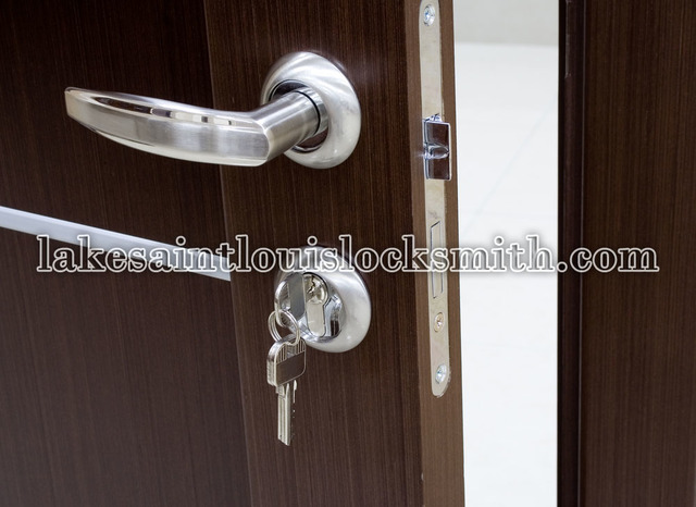 deadbolt-Lake-Saint-Louis-Locksmith Fast Secure Locksmith