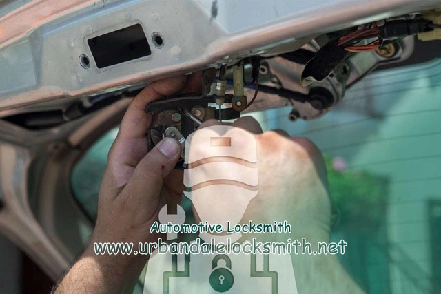 automotive-Urbandale-locksmith Urbandale Trusted Locksmith