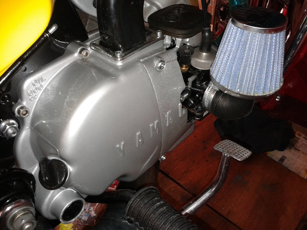 17-5-2013 005 - 1976  Kenny Roberts DX Competition Yellow LC