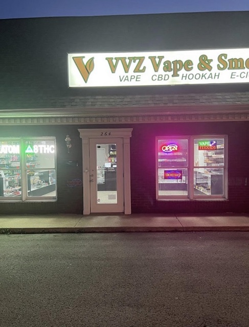 logo VVZ Vape & Smoke